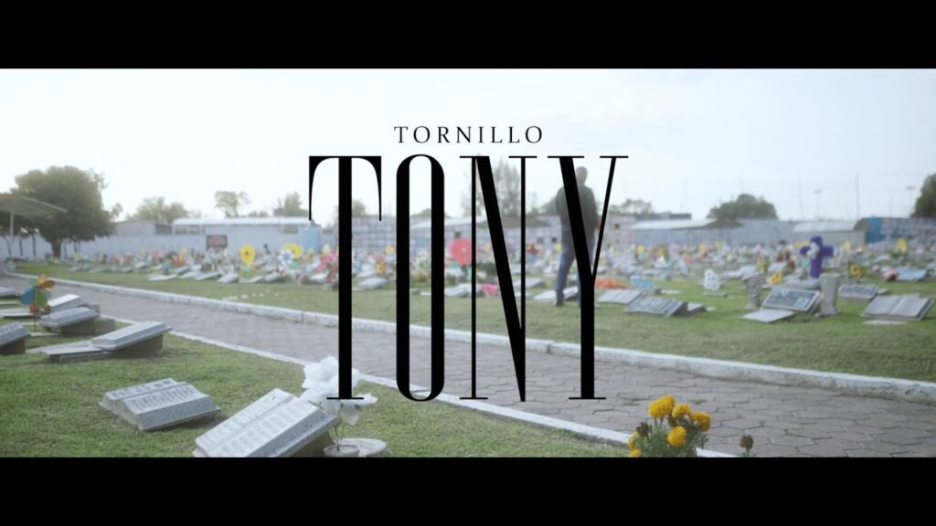 Tony Letra / Lyrics » Tornillo (Spanish & English)
